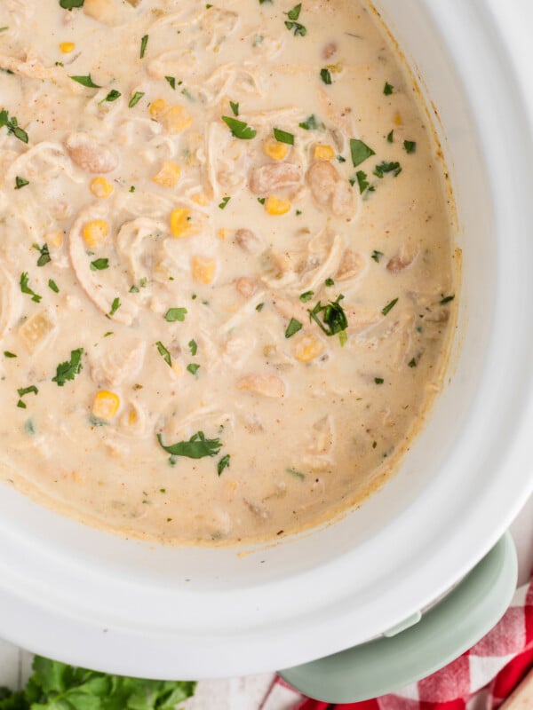 overhead of slow cooker white chicken chili.